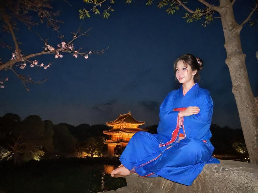 海珠同福路高端桑拿会所,夜幕下的璀璨入口